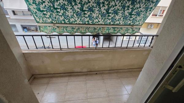 Venta de piso en Piso en Calle San Lorenzo, La Florida, Alicante / Alacant, Alicante / Alacant
 photo 2