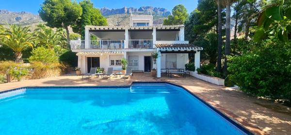 Chalet independiente en venta en Casa o chalet en Altea la Vella, Altea, Altea
photo 1