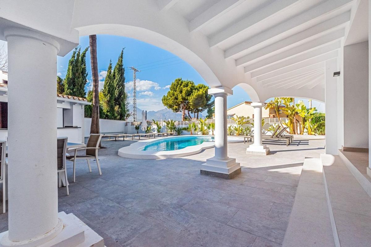 Properties for sale and rent in Spain photo 1