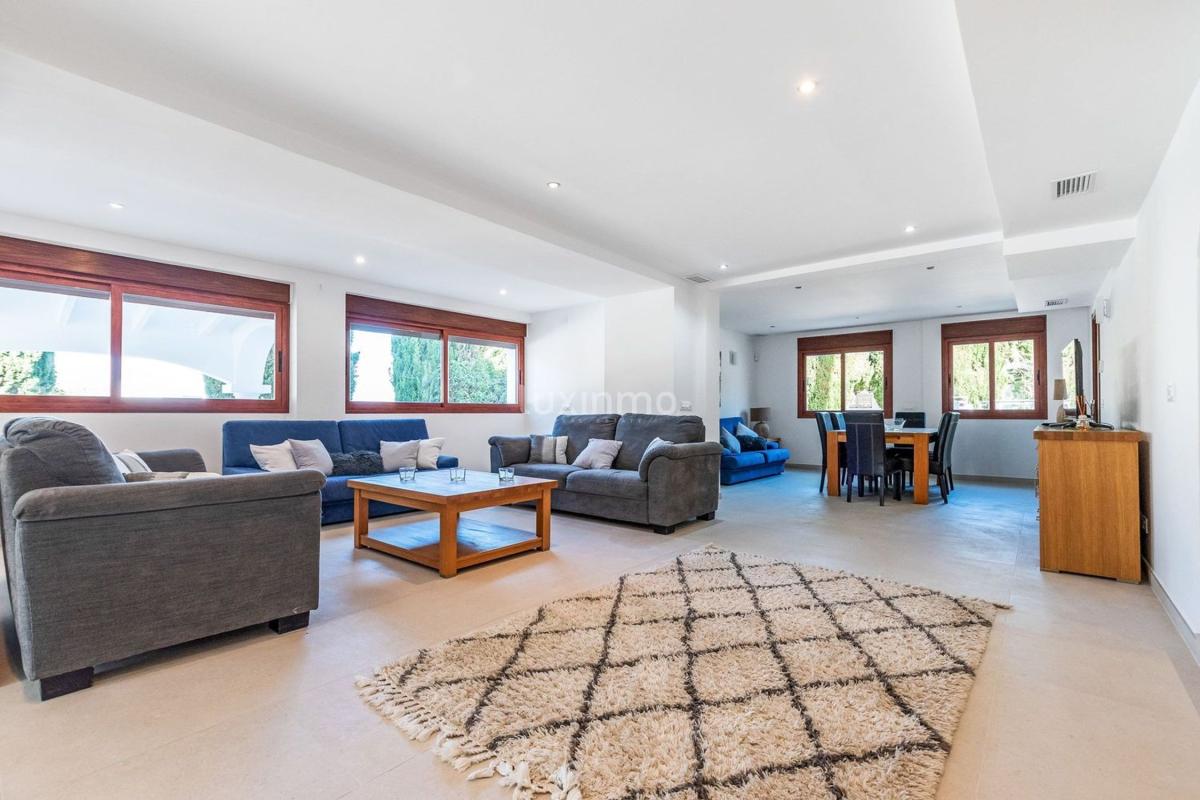 Properties for sale and rent in Spain photo 5