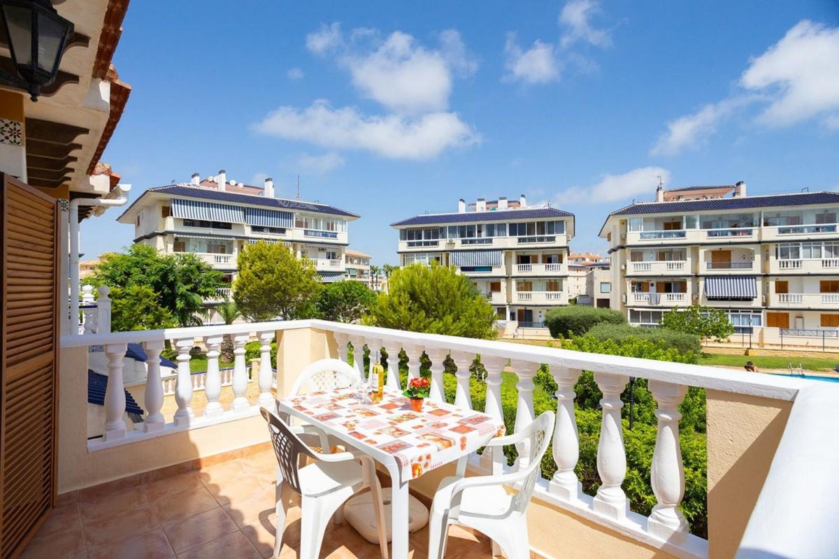 Sprzedaż mieszkania w Piso en Avenida Bélgica, Los Europeos, Torrevieja, Torrevieja
photo 2