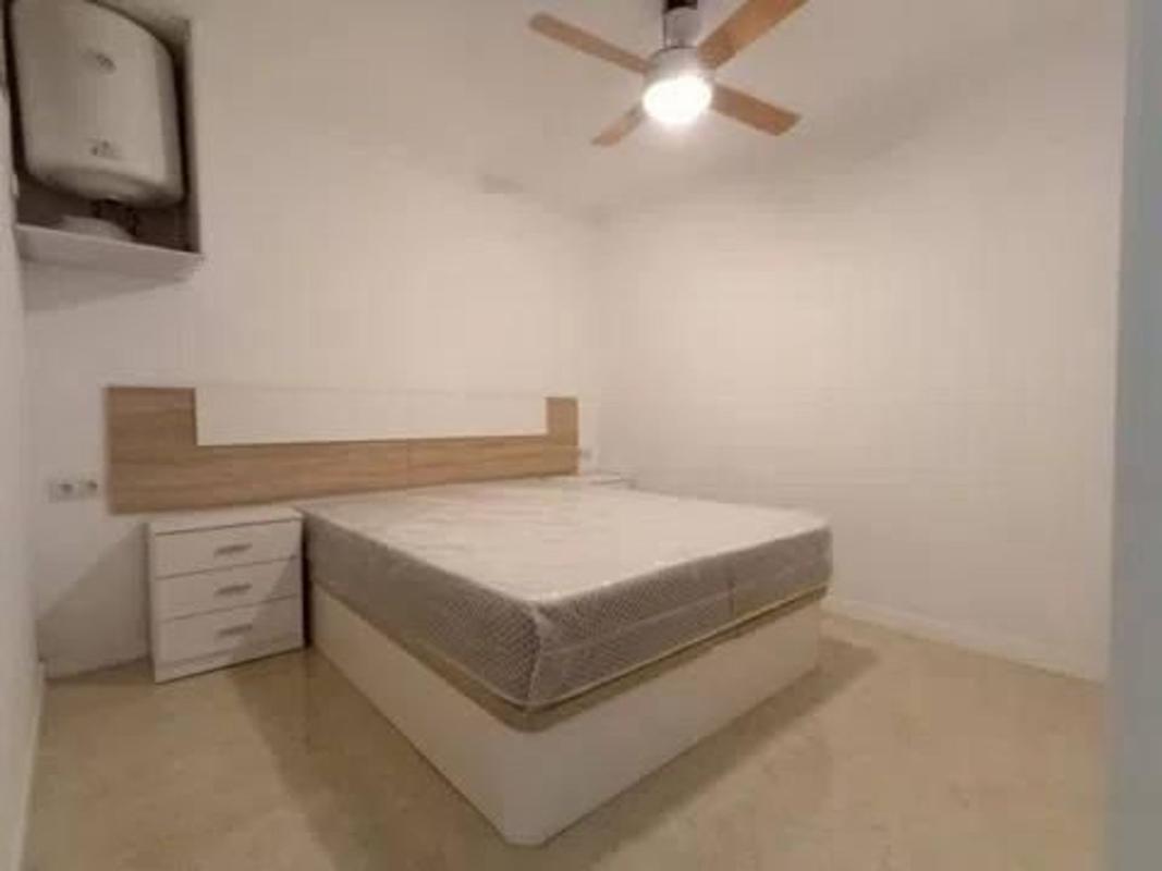 Venta de piso en Piso en Carrer Camí de Ronda, San Blas, Alicante / Alacant, Alicante / Alacant
 photo 4