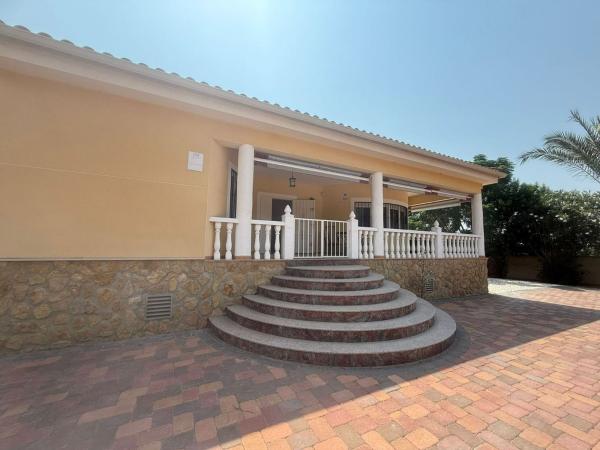 Casa o chalet independiente en Calle Azorín, Catral thumbnail 2