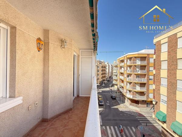 Sprzedaż mieszkania w Piso en Calle Caballero de Rodas, Playa del Cura, Torrevieja, Torrevieja
thumbnail 2