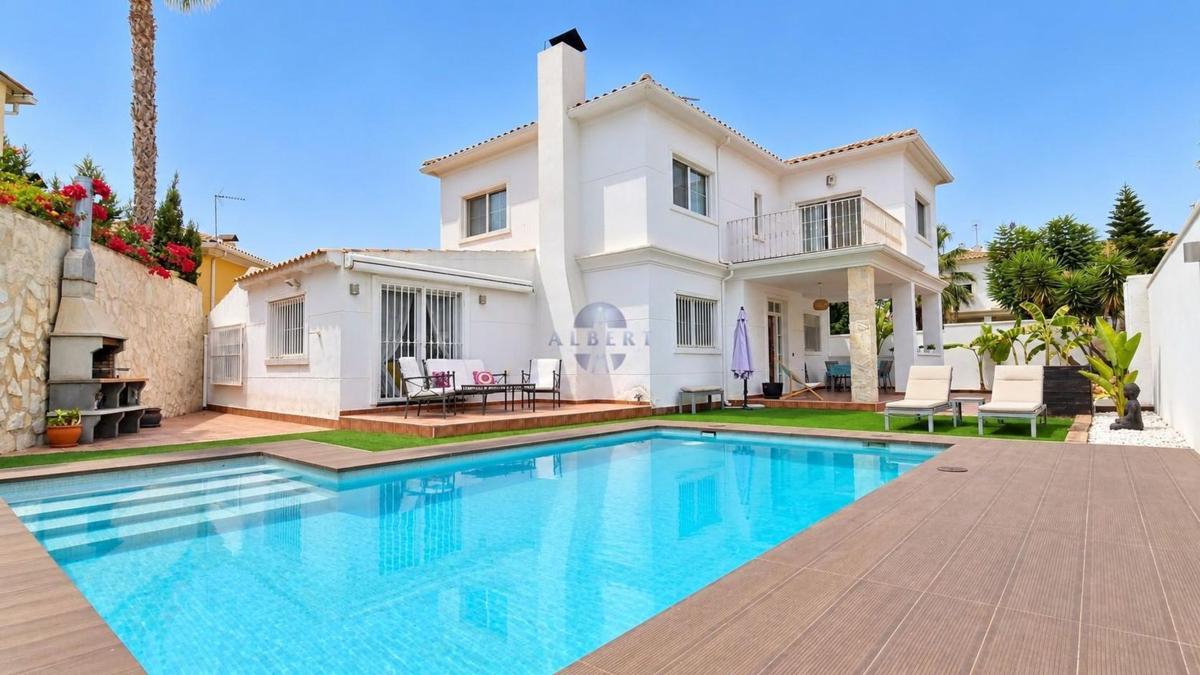 Propiedades en venta y alquiler en España photo 1