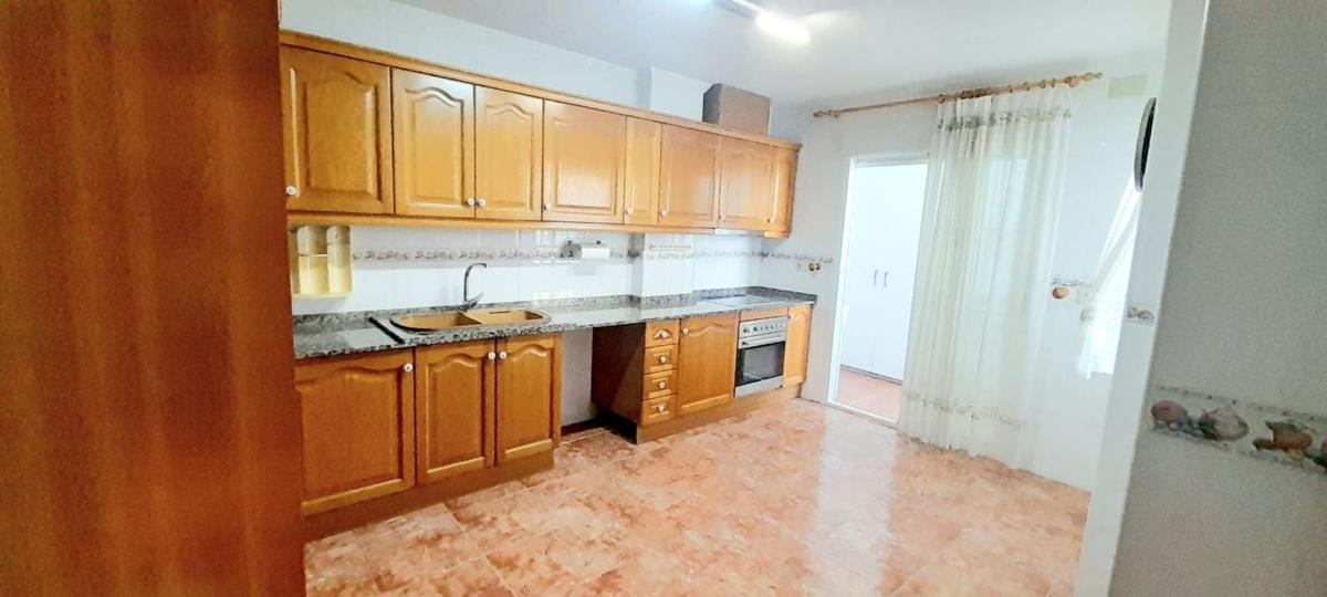 Propiedades en venta y alquiler en España photo 1