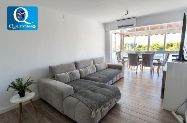 Sale of flat in Piso en Juan XXIII, Alicante / Alacant, Alicante
thumbnail 2