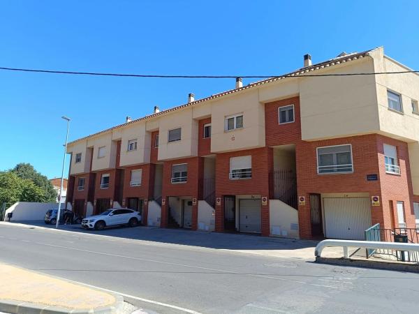 Chalet adosado en Calle Escultor Peresejo, 2, Barri Eixample, Alcoy / Alcoi photo 1