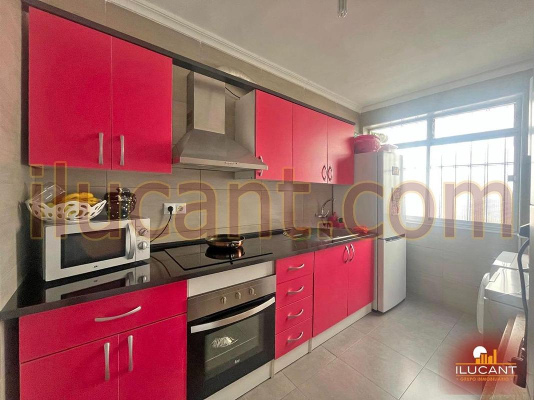 Продажа квартиры на Piso en Colonia Requena - Virgen del Carmen, Alicante / Alacant, Аликанте / Алакант
photo 4
