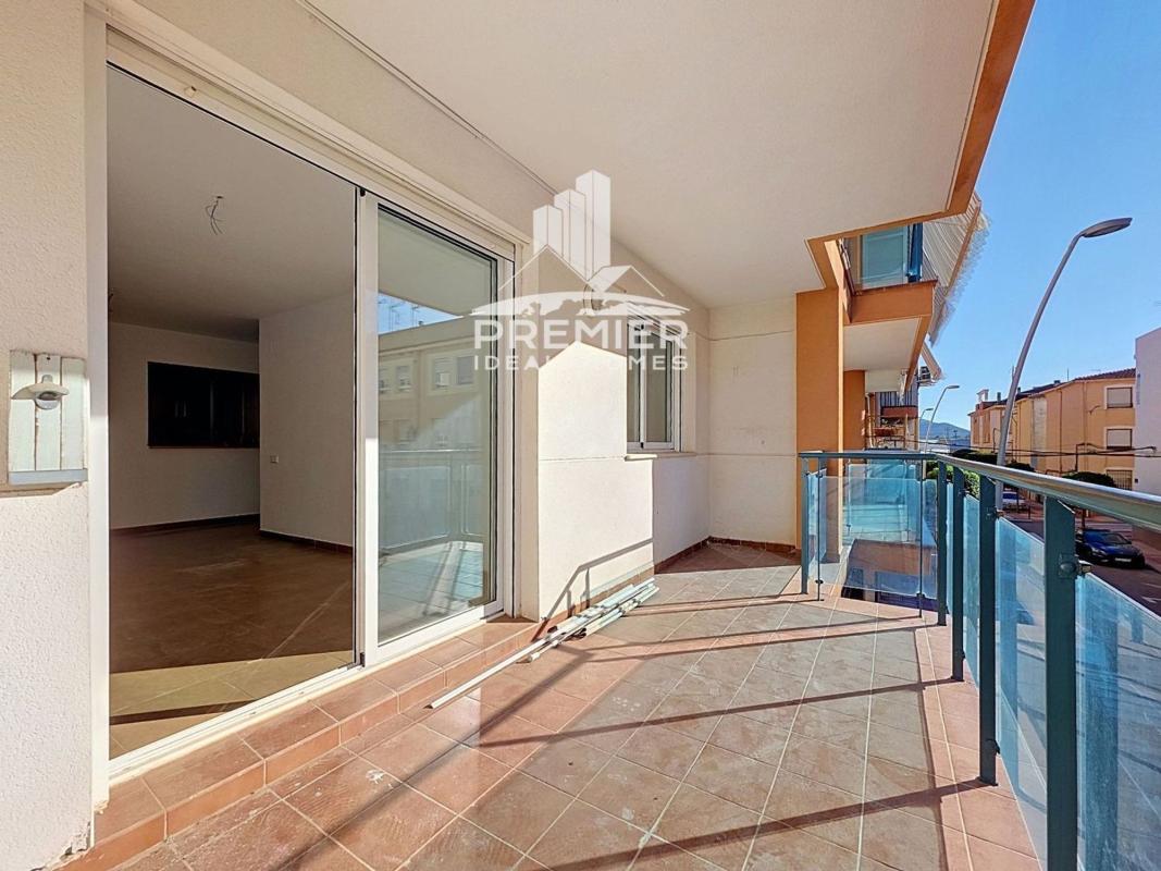 Sale of apartment in Piso en Calle Pintor Velázquez, Sax, Sax
 photo 2