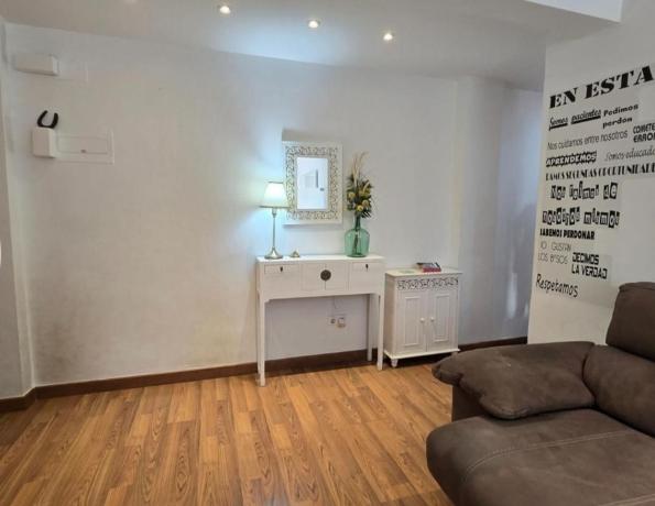 Продажа квартиры на Piso en Plaza Crevillente-Juzgados, Elche / Elx, Эльче / Эльх
 photo 1