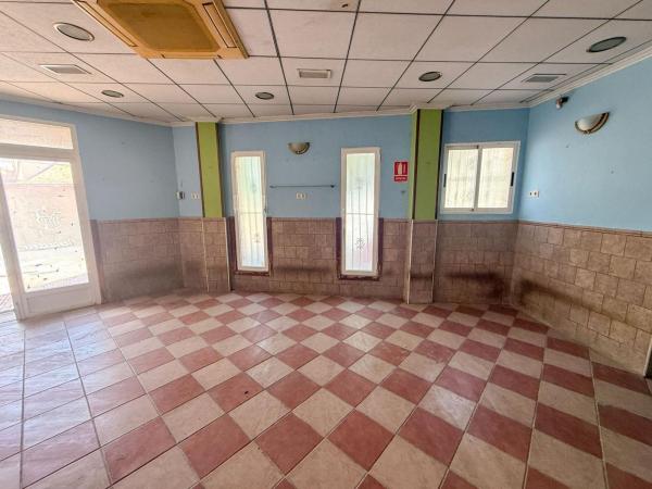 Chalet adosado en Calle Vega Baja, 11, Jacarilla thumbnail 2