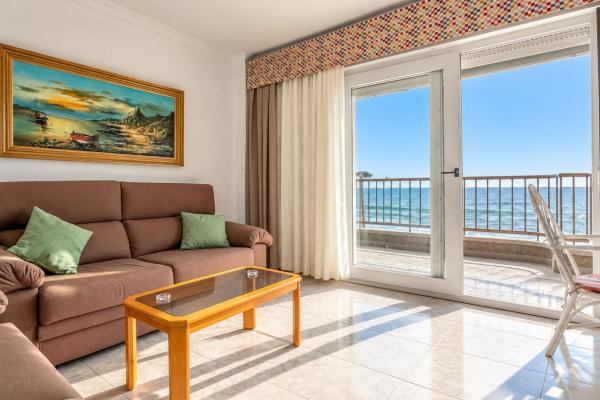 Sale of flat in Piso en Avenida Doctor Mariano Ruiz Canovas, Playa de los Locos, Torrevieja, Torrevieja
 photo 1