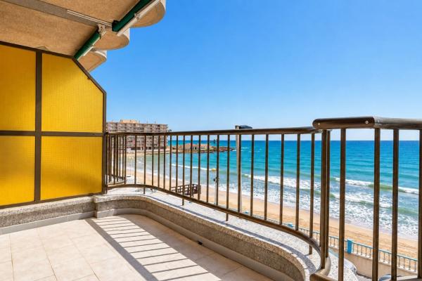 Sale of flat in Piso en Avenida Doctor Mariano Ruiz Canovas, Playa de los Locos, Torrevieja, Torrevieja
 photo 3