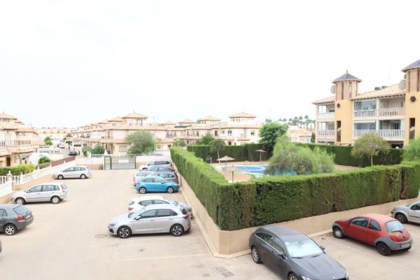 Продажа квартиры на Piso en Calle Rubí, La Regia, Orihuela, Ориуэла
photo 1