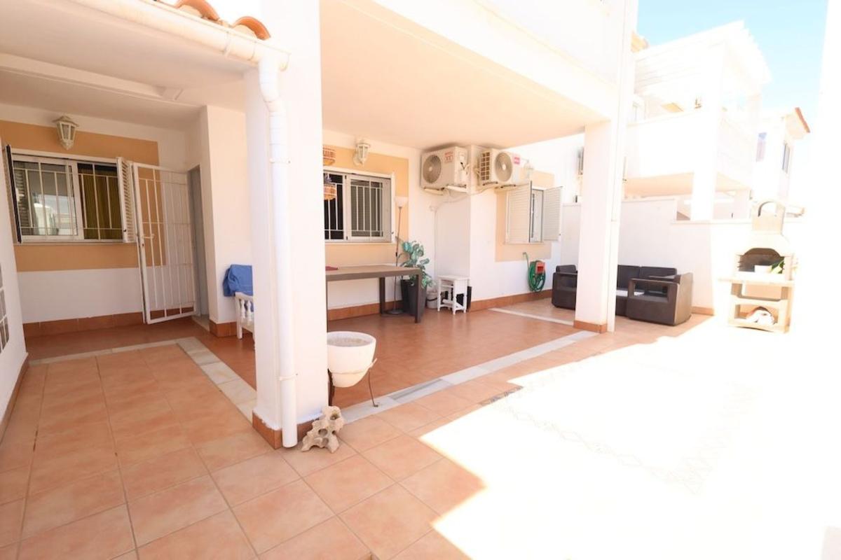 Venta de piso en Piso en Calle Beduinos, La Ciñuelica - Villa Rosa, Orihuela, Orihuela
 photo 2