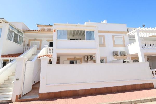 Sale of flat in Piso en Calle Beduinos, La Ciñuelica - Villa Rosa, Orihuela, Orihuela
thumbnail 3