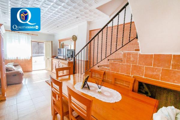 Chalet independiente en venta en Casa o chalet en Centro, Mutxamel, Mutxamel
photo 1