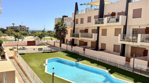 Venta de piso en Piso en C. Varsovia, 27, Pueblo Latino, Pilar de la Horadada, Pilar de la Horadada
thumbnail 2