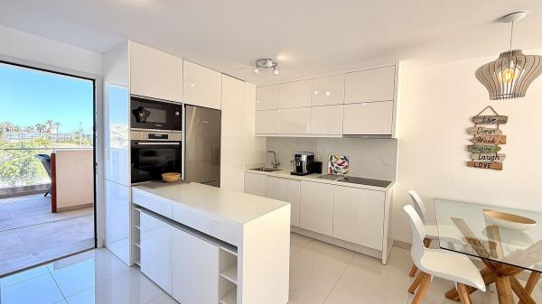 Venta de piso en Piso en C. Varsovia, 27, Pueblo Latino, Pilar de la Horadada, Pilar de la Horadada
 photo 4