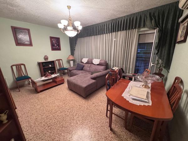 Sale of flat in Piso en Calle Gran Capitán, El Mercado, Villena, Villena
photo 1