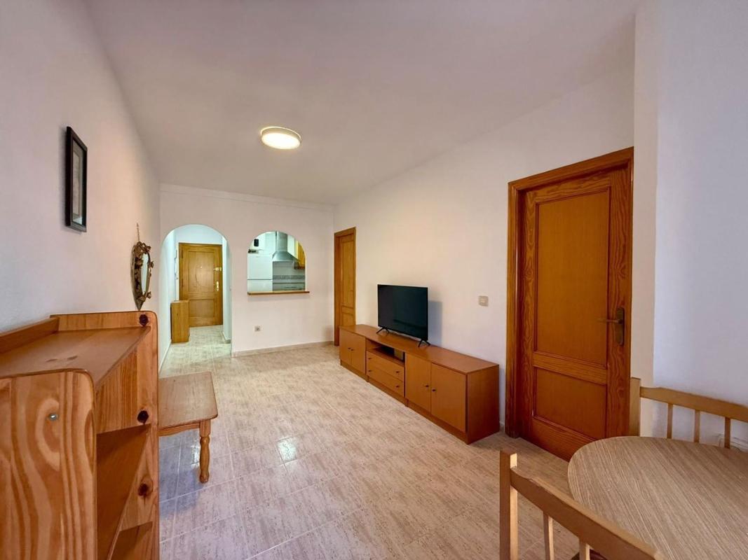 Sale of apartment in Piso en Calle los Gases, Avenida Habaneras - Curva de Palangre, Torrevieja, Torrevieja
photo 2