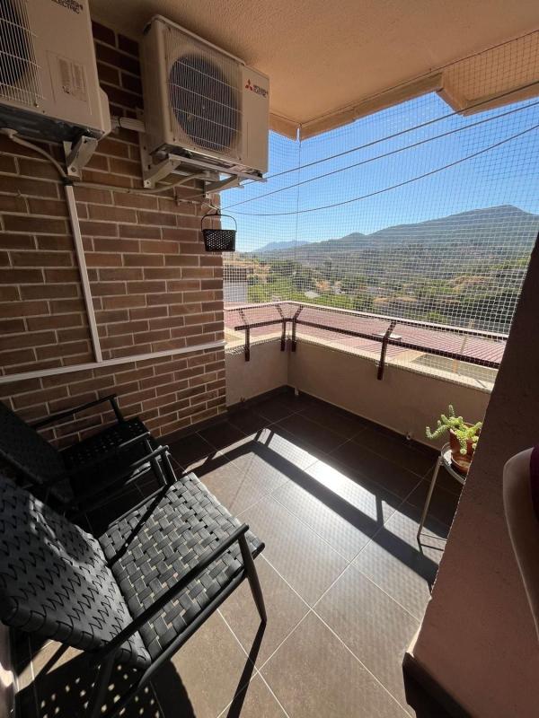 Sale of apartment in Piso en Barri Eixample, Alcoy / Alcoi, Alcoy
photo 2