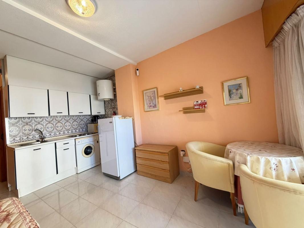 Sale of studio in Estudio en Calle Paralela Estocolmo, Playa de los Locos, Torrevieja, Torrevieja photo 3