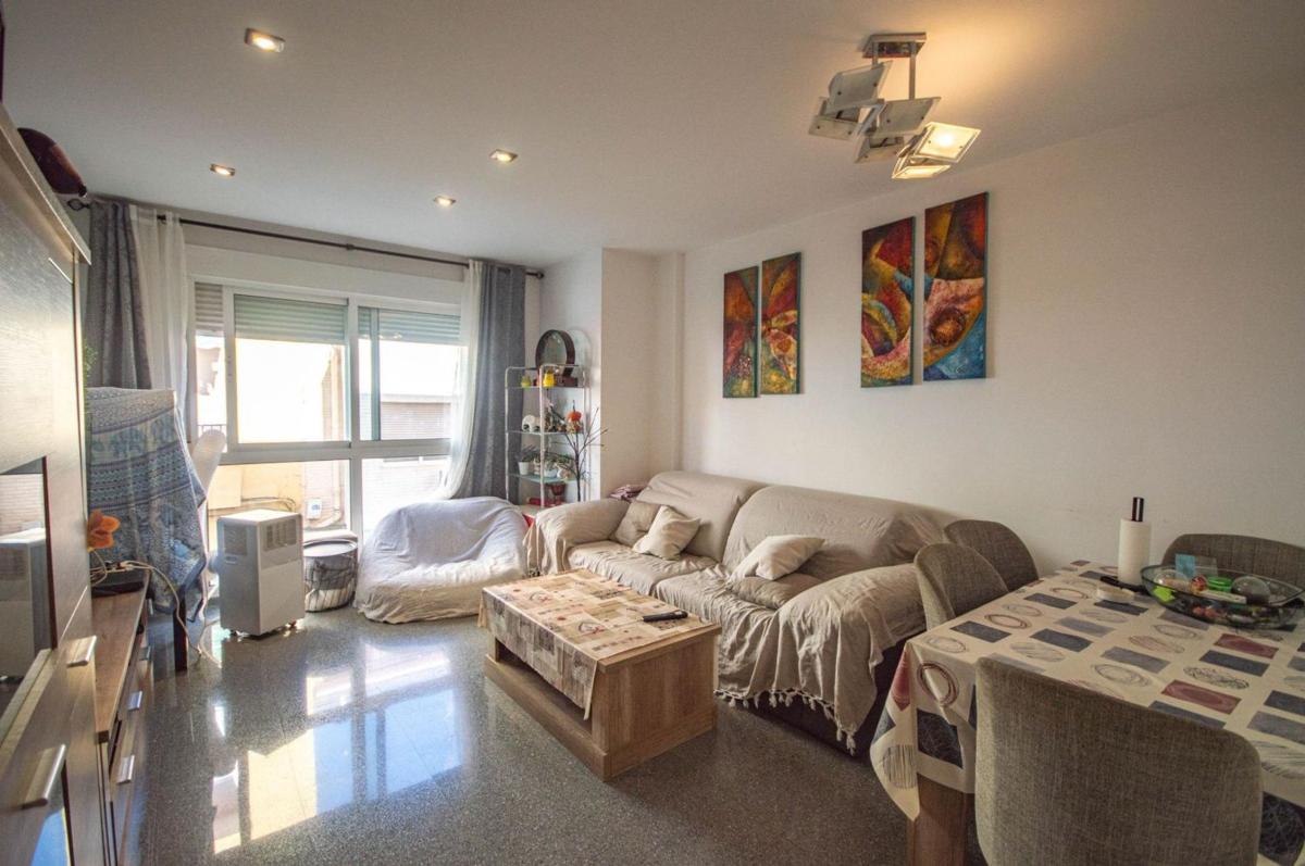 Продажа квартиры на Piso en Calle Donoso Cortés, 92, Fraternidad, Elda, Эльда
photo 1