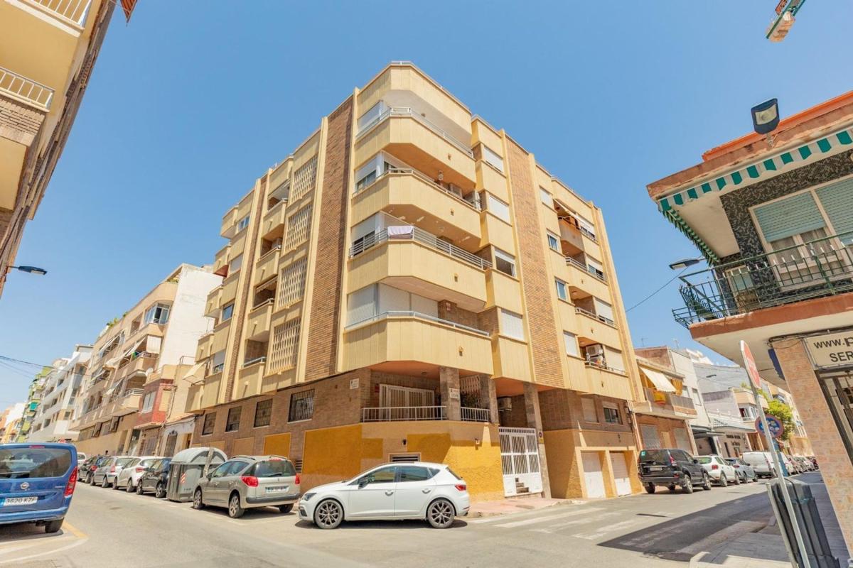 Venta de piso en Playa del Cura, Torrevieja
photo 1