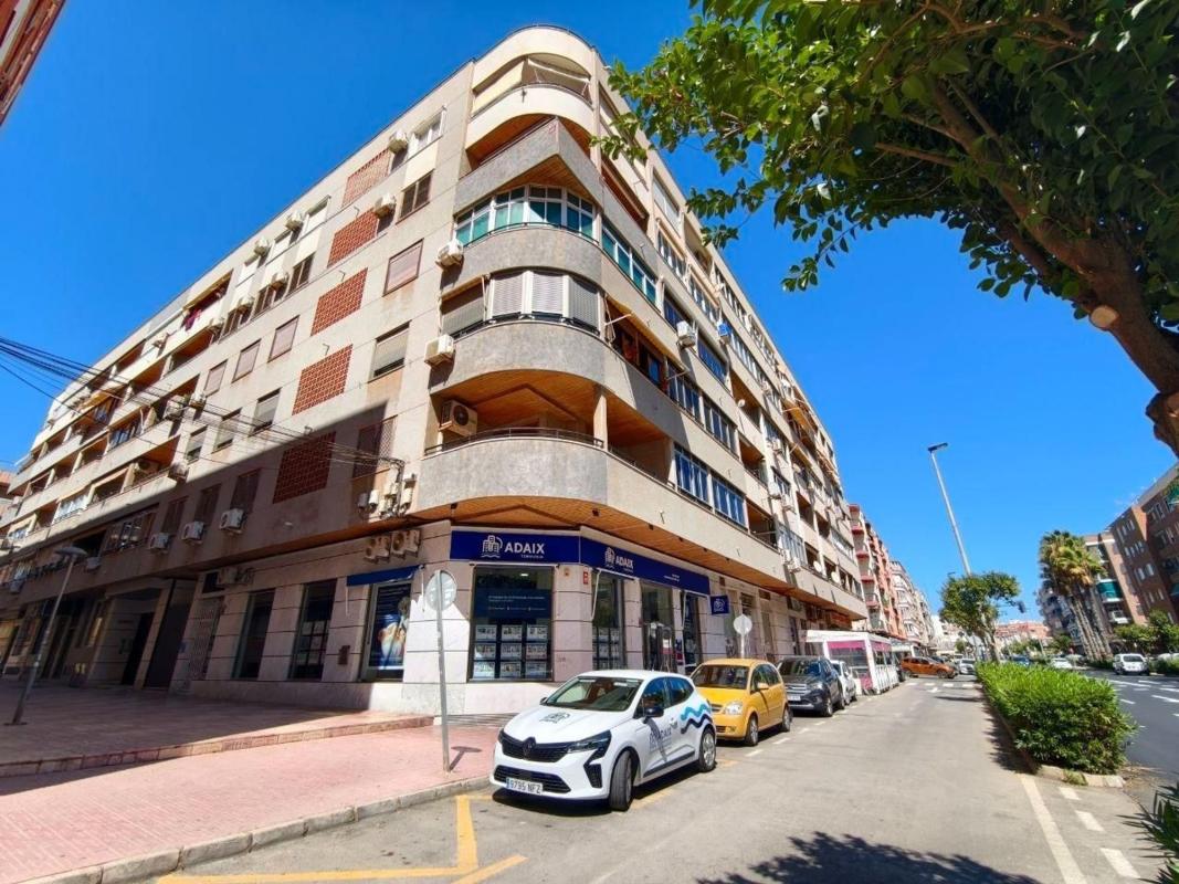 Sprzedaż mieszkania w Piso en Travesía San Miguel de Salinas, El Acequión, Torrevieja, Torrevieja
photo 1