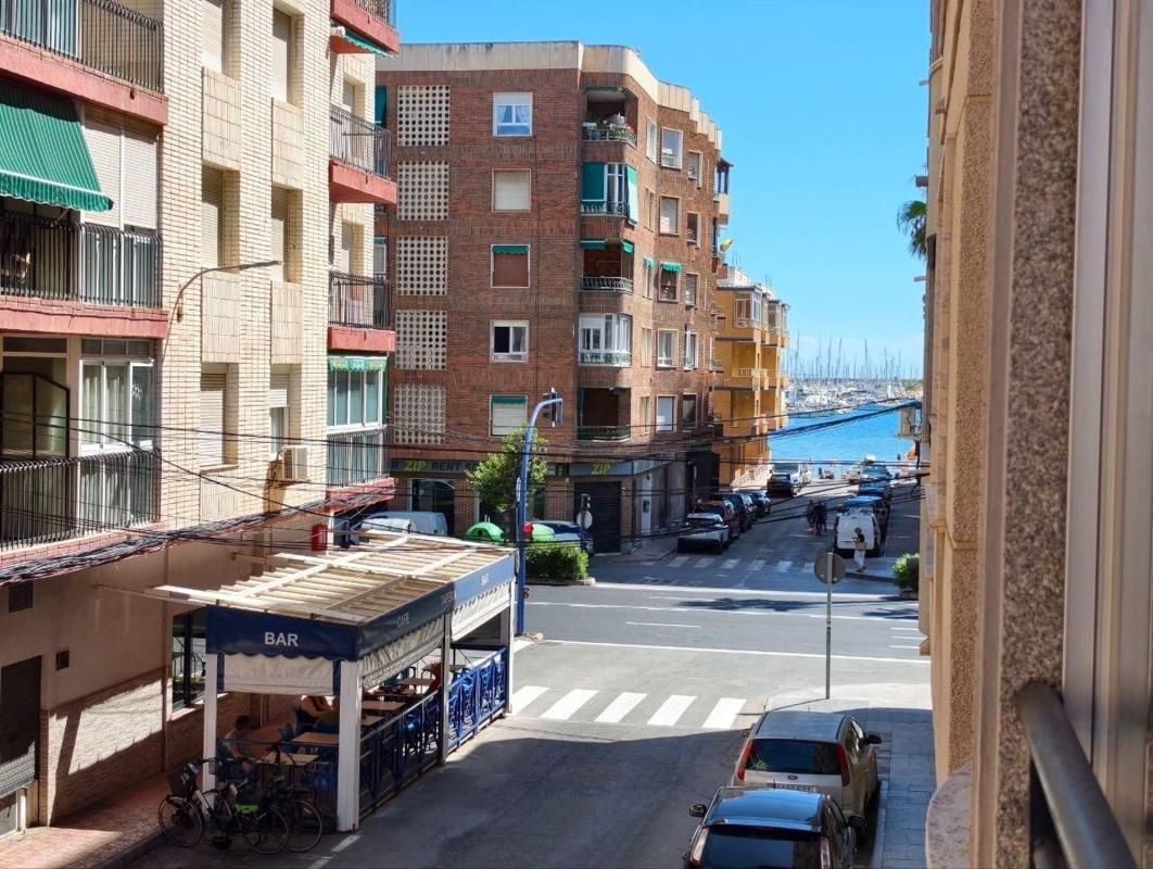 Sprzedaż mieszkania w Piso en Travesía San Miguel de Salinas, El Acequión, Torrevieja, Torrevieja
photo 2