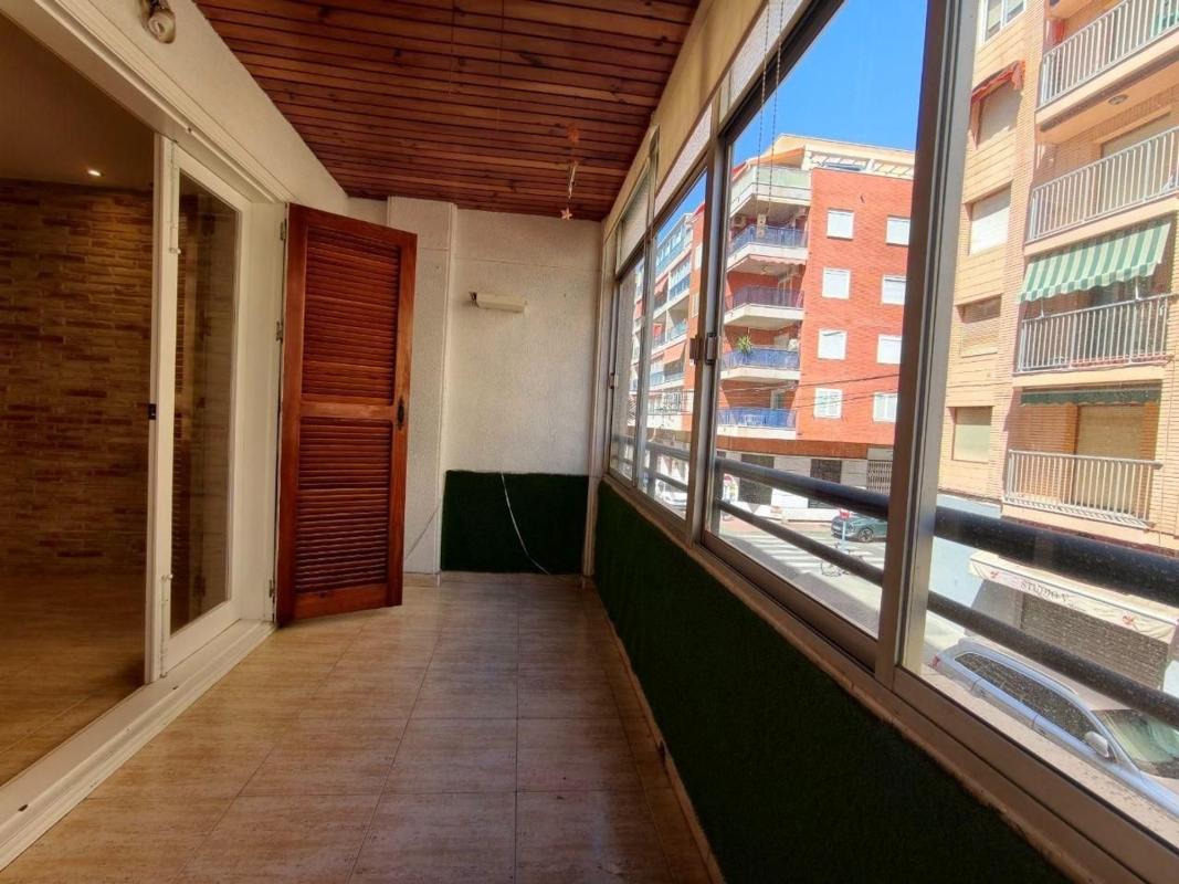 Sprzedaż mieszkania w Piso en Travesía San Miguel de Salinas, El Acequión, Torrevieja, Torrevieja
photo 3