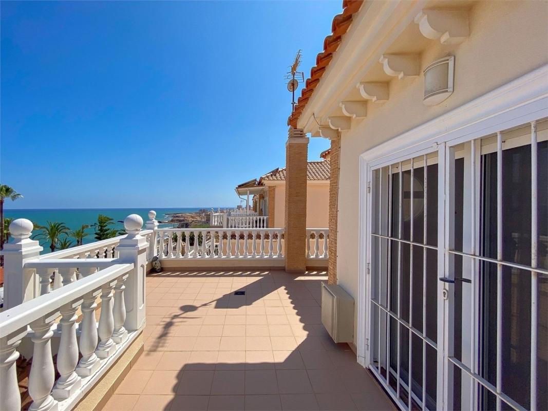 Sprzedaż niezależnego domku jednorodzinnego w Casa o chalet en Miramar - Torre del Moro, Torrevieja, Torrevieja photo 1