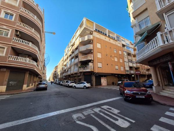 Mansarda na sprzedaż w , Torrevieja photo 1
