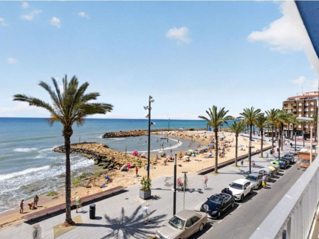 Venta de piso en Piso en Calle Ramón y Cajal, 73, Las Piscinas Naturales, Torrevieja, Torrevieja
photo 5