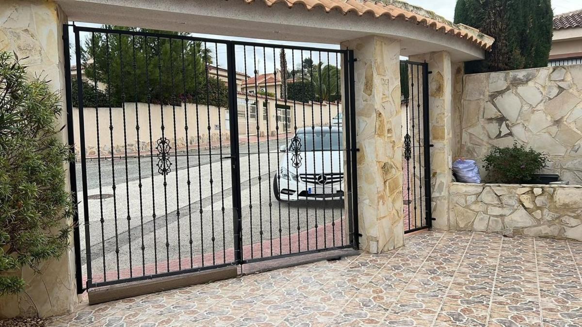 Properties for sale and rent in Spain photo 3
