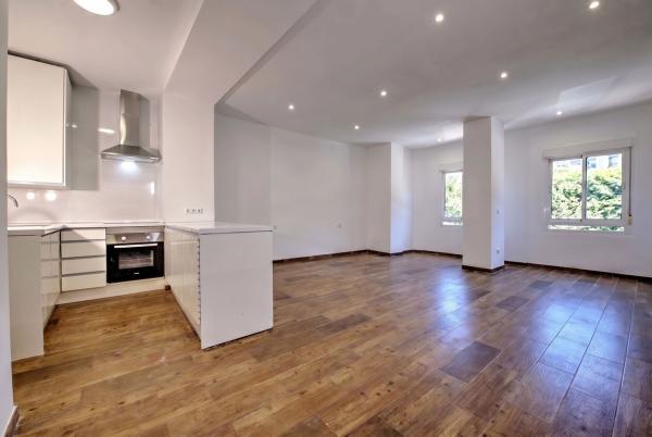Venta de piso en Piso en Plaza Navarro Rodrigo, 13, Benalúa, Alicante / Alacant, Alicante / Alacant
thumbnail 2