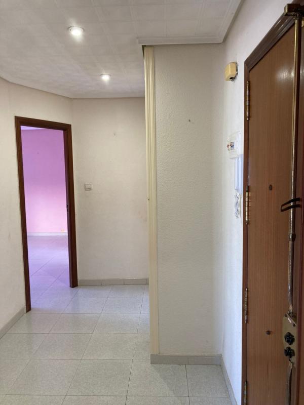 Sprzedaż mieszkania w Piso en Calle de la Palmera, 8, Campello Pueblo, El Campello, El Campello
photo 1