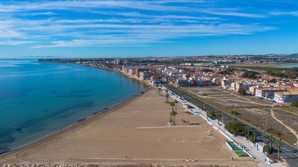 Sprzedaż mieszkania w Piso en Valencia, El Acequión, Torrevieja, Torrevieja
photo 1