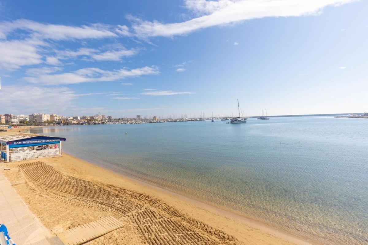 Продажа квартиры на Piso en Valencia, El Acequión, Torrevieja, Торревьеха
photo 2