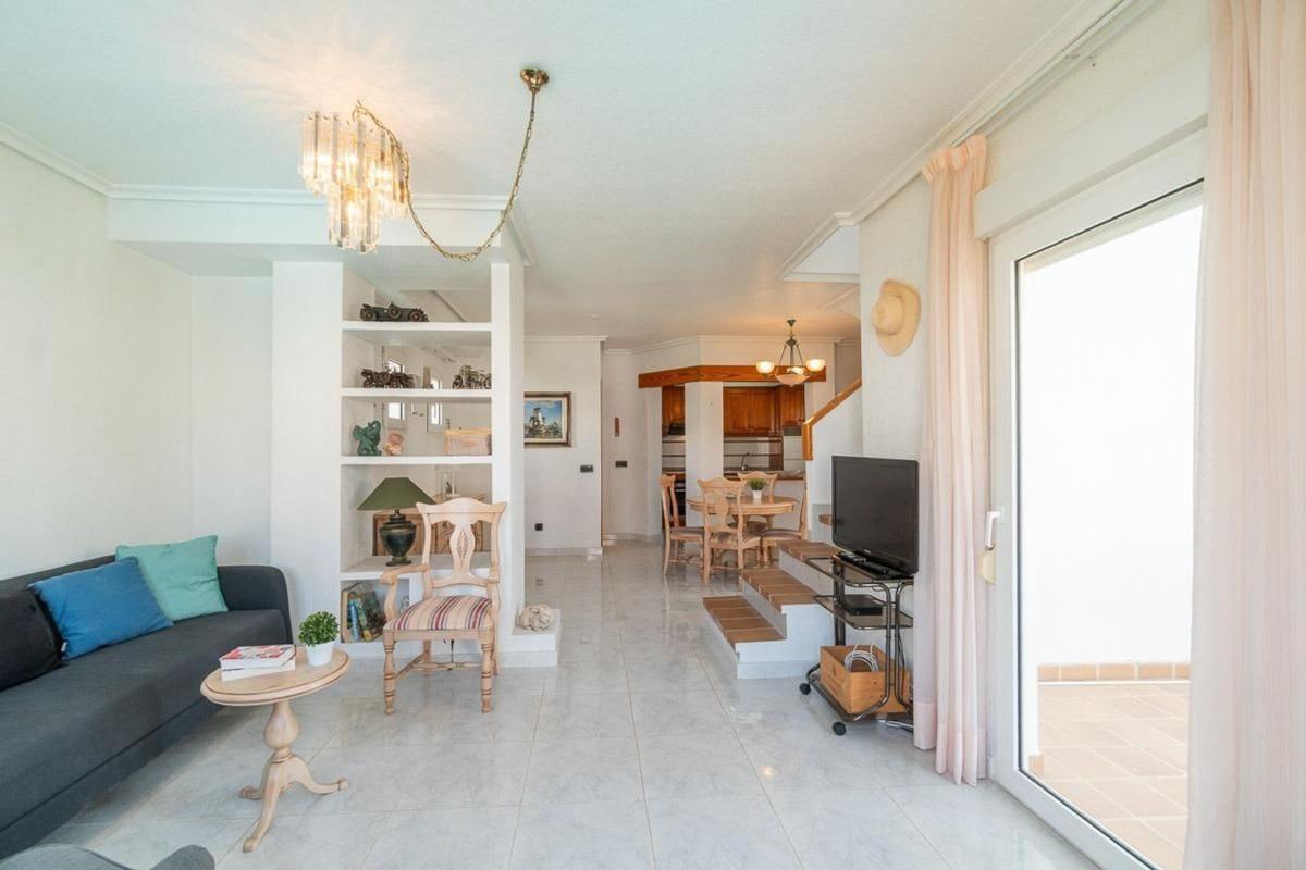 Продажа дуплекса на Dúplex en Plaza Antonio Vicea, 4, Playa Flamenca, Orihuela, Ориуэла photo 3