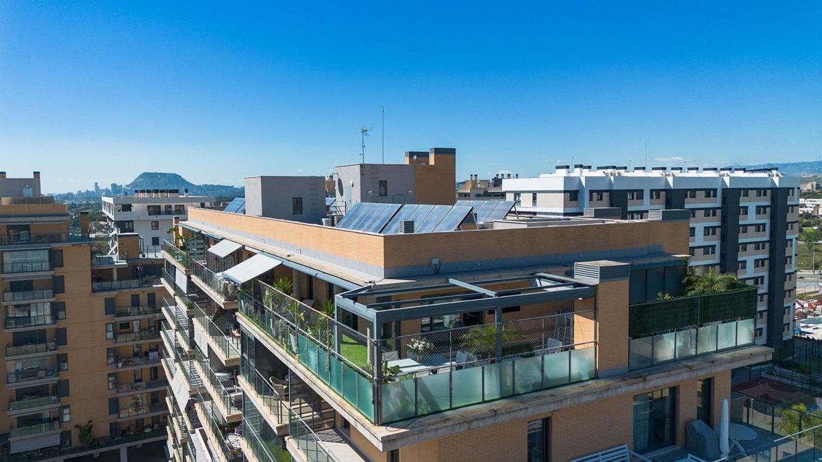 Продажа пентхауса на  Ático en PAU 5, Alicante / Alacant, Аликанте / Алакант photo 2