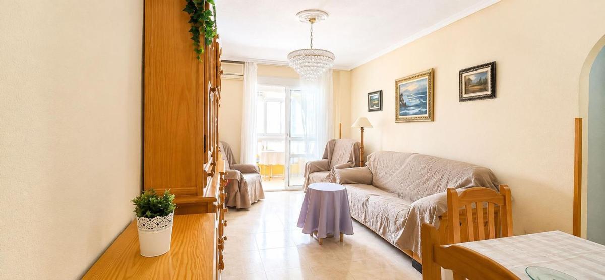 Venta de piso en Piso en Avenida Habaneras - Curva de Palangre, Torrevieja, Torrevieja
photo 2
