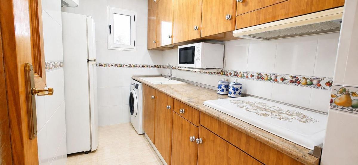 Venta de piso en Piso en Avenida Habaneras - Curva de Palangre, Torrevieja, Torrevieja
photo 4