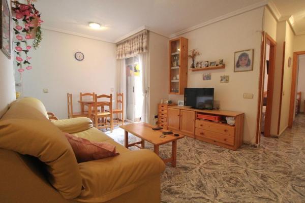 Продажа квартиры на Piso en Avenida Habaneras - Curva de Palangre, Torrevieja, Торревьеха
thumbnail 2