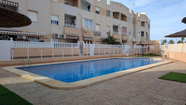Sale of flat in Piso en Nueva Torrevieja, Torrevieja, Torrevieja
thumbnail 2