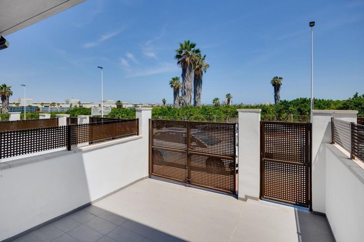 Venta de chalet independiente en Casa o chalet en Los Balcones - Los Altos del Edén, Torrevieja, Torrevieja
 photo 5