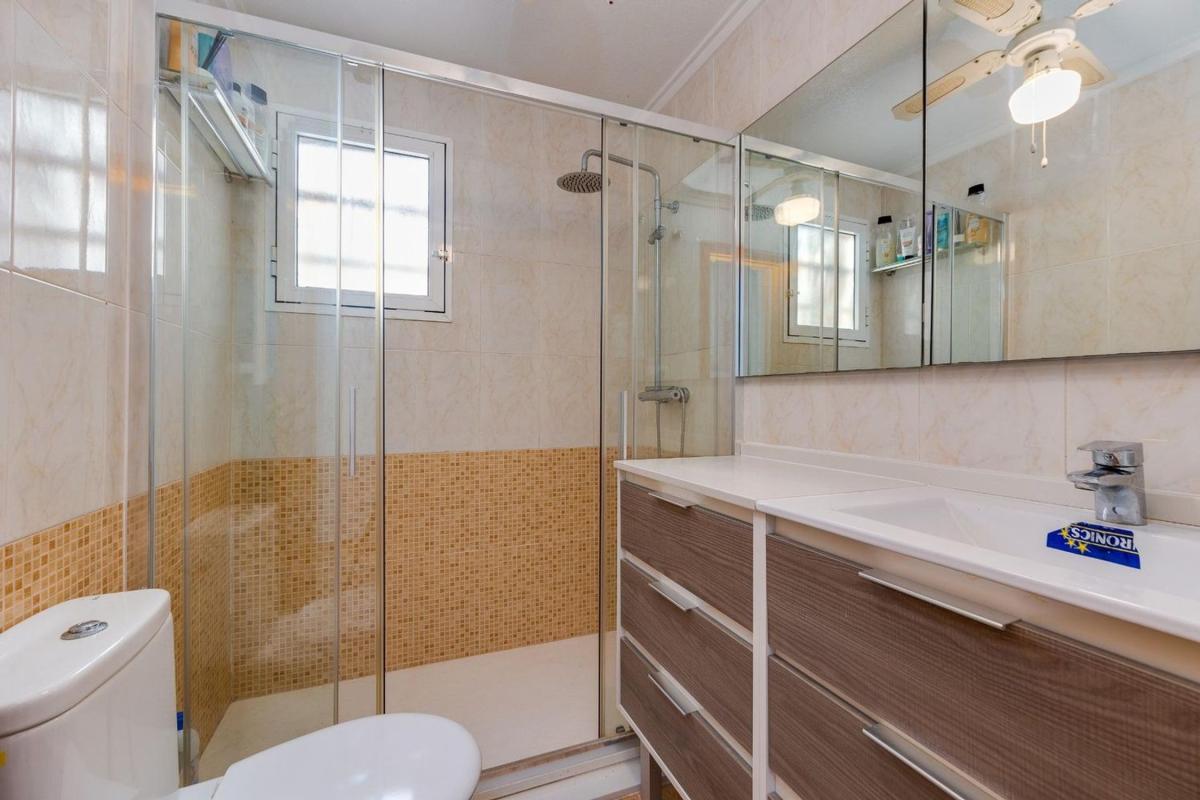 Venta de piso en Piso en Playa del Cura, Torrevieja, Torrevieja
photo 4