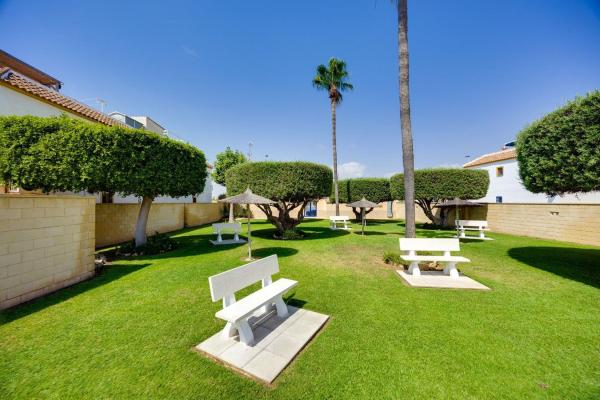 Chalet independiente en venta en Casa o chalet en La Siesta - El Salado - Torreta, Torrevieja, Torrevieja
 photo 4